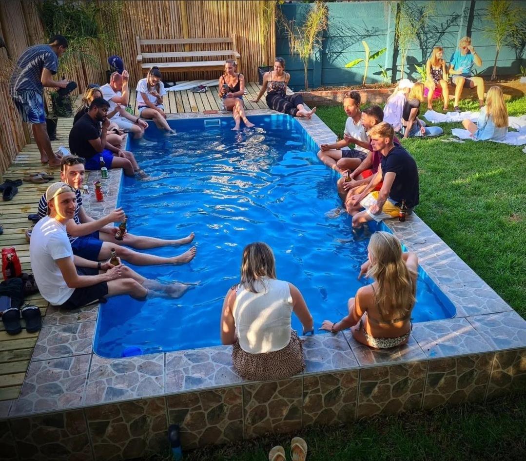 Uthando Backpackers Lodge Oudtshoorn Exterior foto